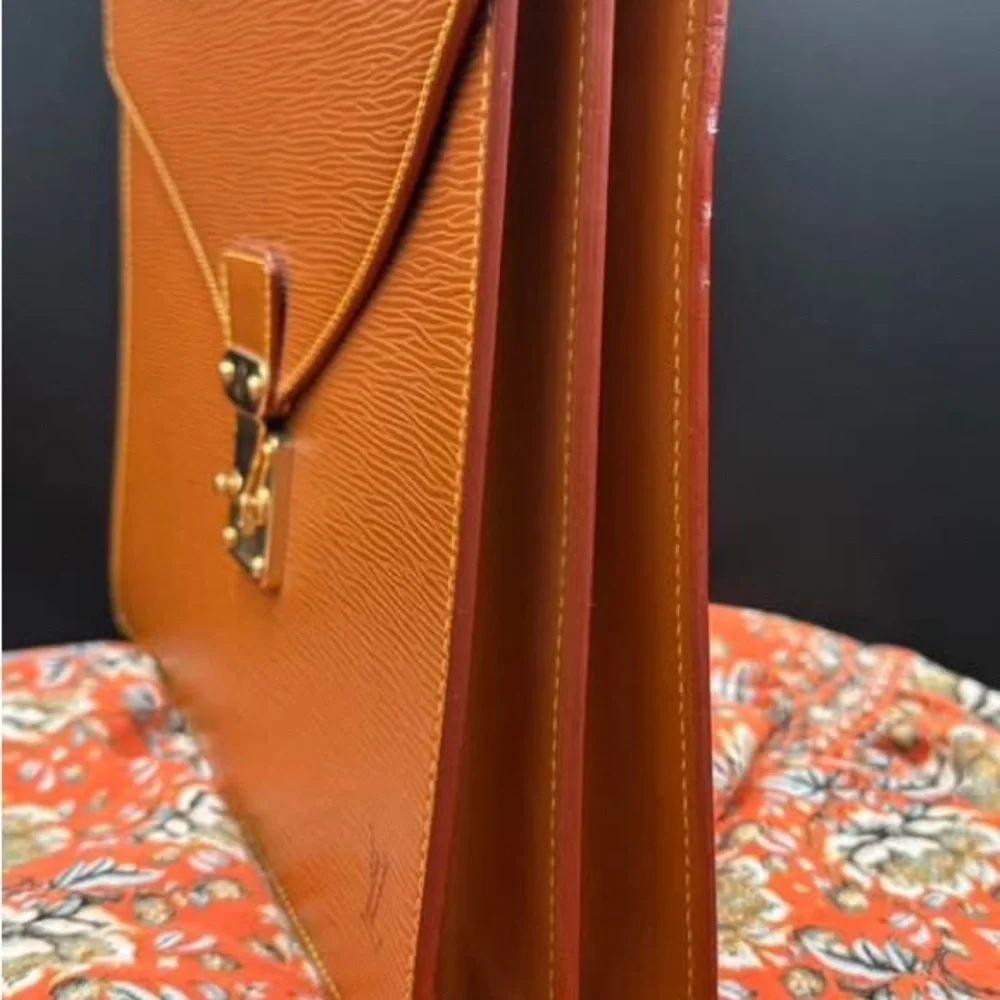 Louis‎ Vuitton Leather Briefcase